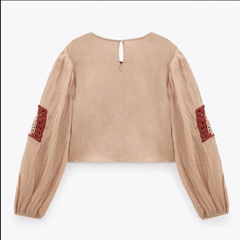 Zara Granny Square Crochet Medallion Front Full Sleeve Cropped Blouse Beige M - Picture 4 of 11